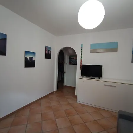 Laura's House דירה