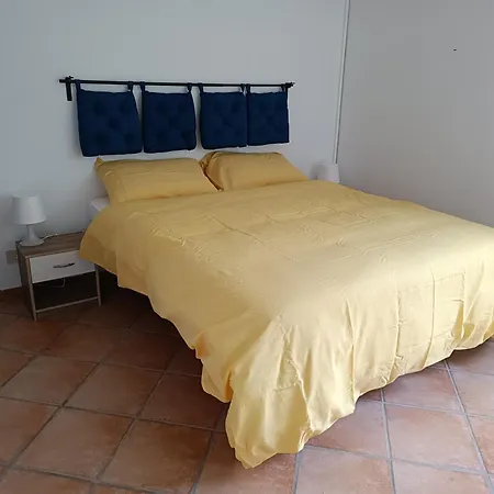 דירה Laura's House *