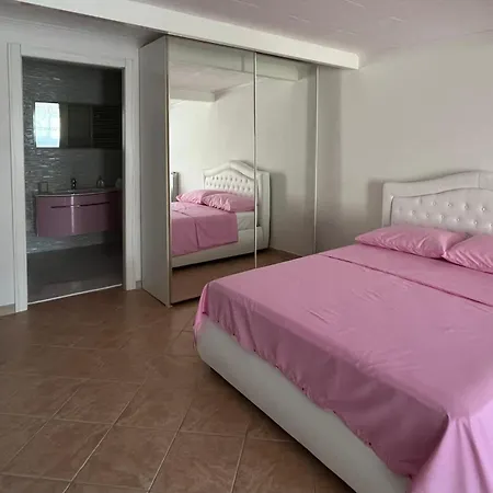 בית נופש Laura's House פאסואוסקורו